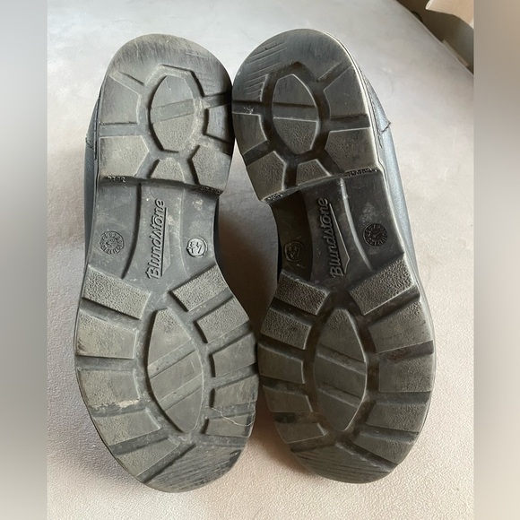 Black Blundstones - Picture 3 of 3